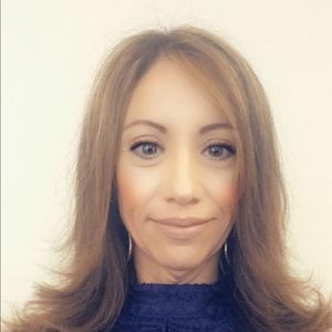 Meet your Posher, Ana